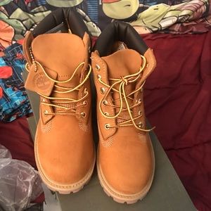 Youth timberland size 2